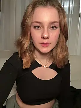 MaribelRiver online show from March 1, 1:11 am