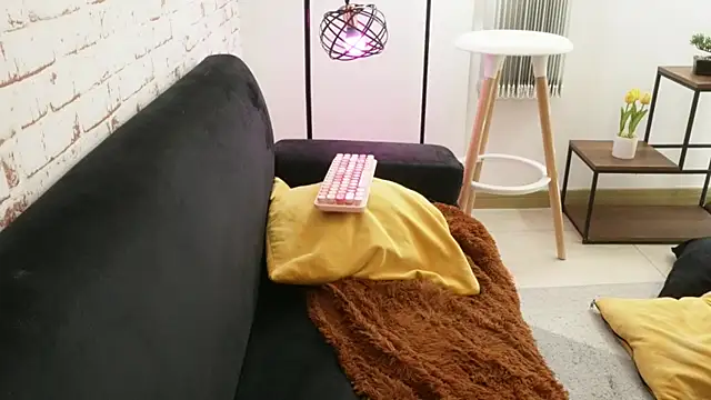 Sofhia cruz online show from December 18, 6:36 pm