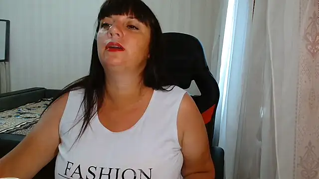Jane Luste online show from May 27, 5:26 am
