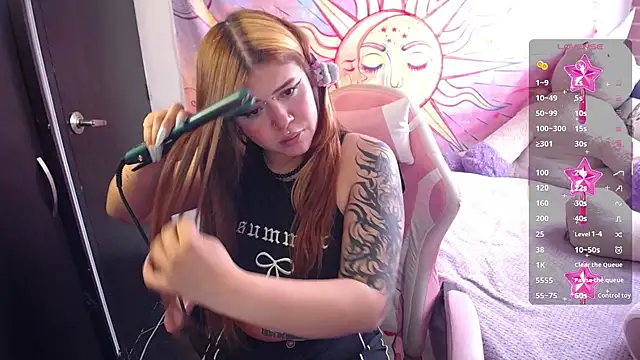 sara winehouse1 online show from February 12, 1:39 pm