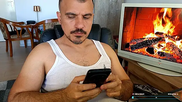 officeman7 online show from May 27, 1:41 pm