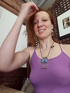 Exhibitionsplit online show from May 4, 9:49 am
