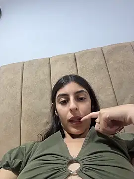 cristel 17 online show from April 9, 3:39 am