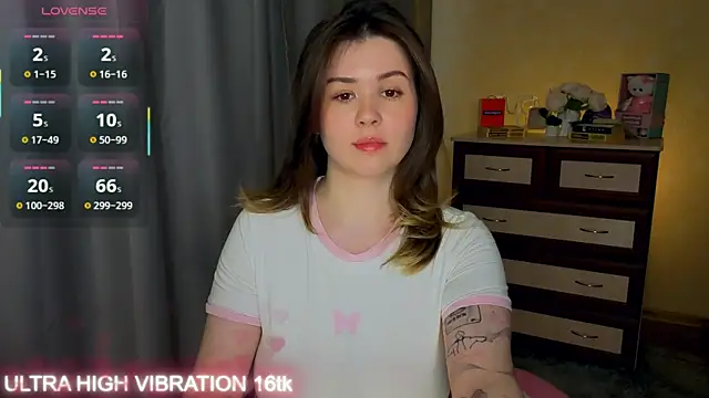 cutie mili online show from May 22, 10:32 am