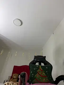 Snapshot of LISA_BULLOCK_ chatting on February 6, 10:15 am LISA BULLOCK online show from February 6, 10:15 am