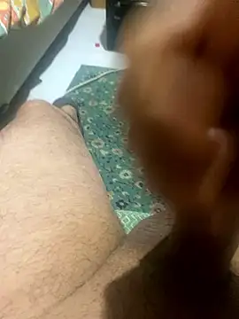 azginnn35 online show from January 13, 1:33 am