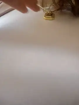 scarlett moore online show from April 18, 5:28 pm