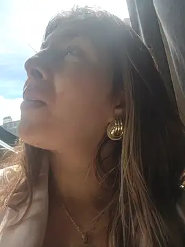 Snapshot of scarlett_moore chatting on July 17, 3:39 pm scarlett moore online show from July 17, 3:39 pm