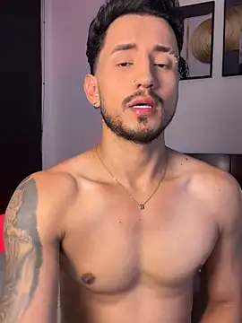 AxelKing1326 online show from March 8, 2:04 am