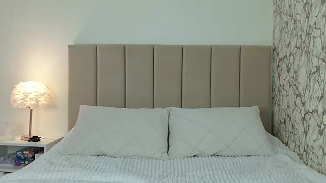 Snapshot of jane-sucks chatting on September 28, 3:06 pm jane-sucks online show from September 28, 3:06 pm