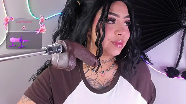 foxxy-lov3 online show from July 4, 3:07 pm