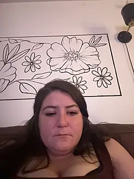 Snapshot of creativescholar1992 chatting on December 2, 3:01 am creativescholar1992 online show from December 2, 3:01 am