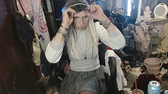 Ombeline1 online show from January 18, 1:04 pm