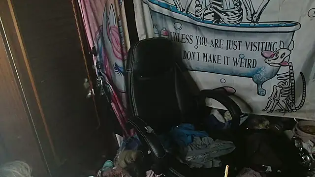 Ombeline1 online show from April 3, 8:07 pm