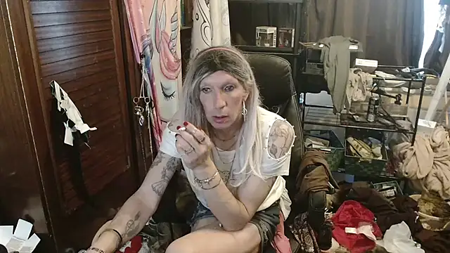Ombeline1 online show from May 24, 6:24 pm