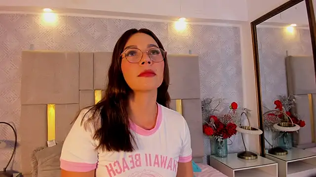 Camilaa Sanchez  online show from May 20, 12:44 pm