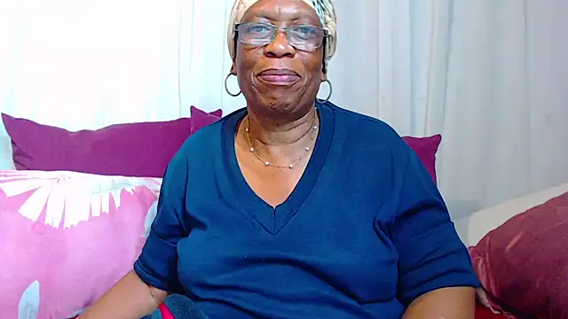 Freakyassnwildx online show from November 24, 9:14 pm