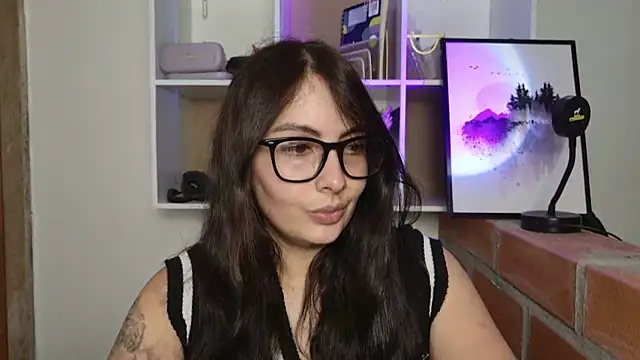 lalawhitte online show from June 2, 3:25 pm