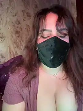 Snapshot of AMBER_SEXY99 chatting on June 16, 12:35 am AMBER SEXY99 online show from June 16, 12:35 am