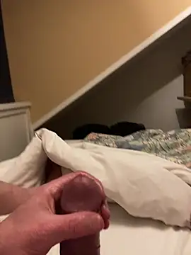 LivingLegend1978 online show from February 2, 10:41 pm