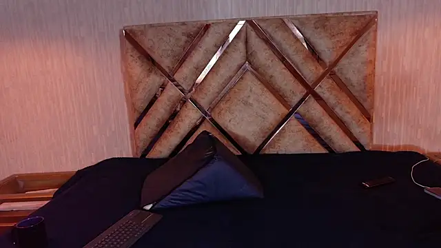 Snapshot of Danielaa_a chatting on September 24, 8:23 pm Danielaa a online show from September 24, 8:23 pm