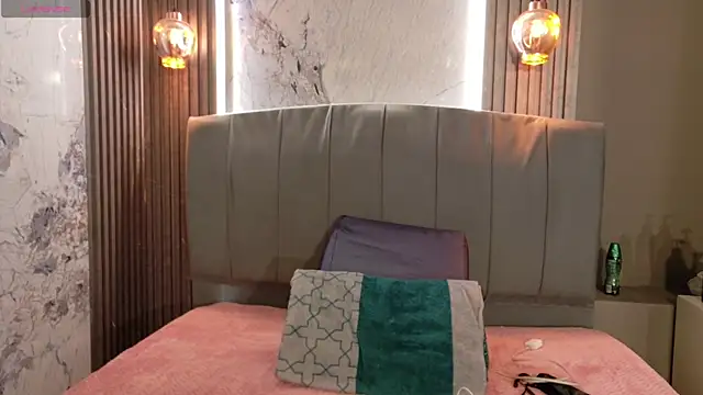 Snapshot of Danielaa_a chatting on October 12, 1:26 am Danielaa a online show from October 12, 1:26 am