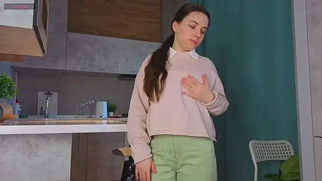 DonnaBurkee online show from April 10, 4:28 am