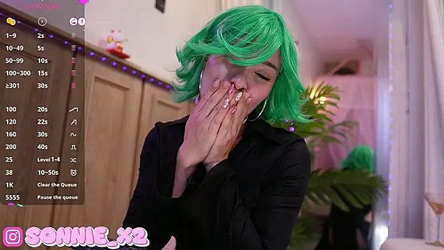 Snapshot of Sonnie_ chatting on February 20, 11:31 am Sonnie online show from February 20, 11:31 am