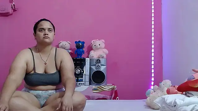 brunnette hot online show from August 1, 11:20 am
