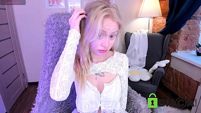 Snapshot of MalenaErnman chatting on February 28, 1:36 pm MalenaErnman online show from February 28, 1:36 pm