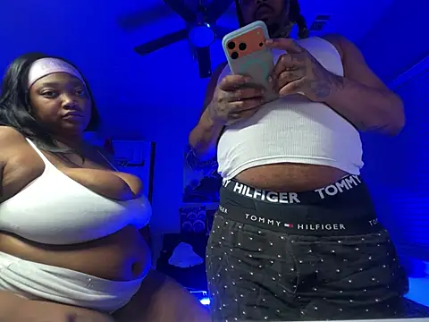 4EVAGLACIERS online show from March 18, 4:26 am