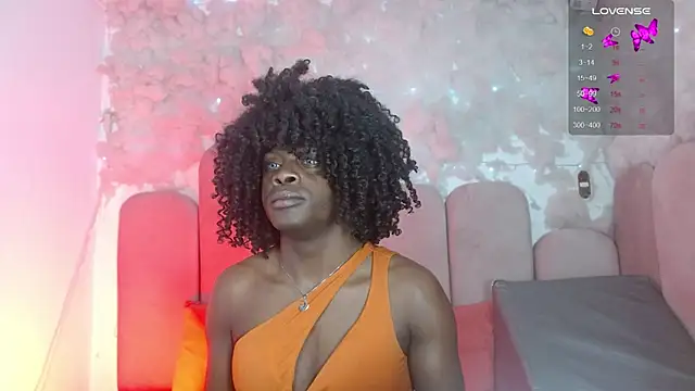 Snapshot of puca_ebony chatting on June 12, 4:50 pm puca ebony online show from June 12, 4:50 pm