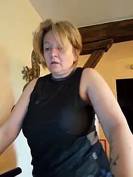 lady charlyne online show from May 6, 9:03 am