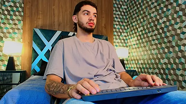 Michael magno online show from November 8, 5:12 pm