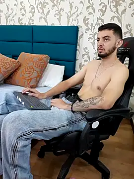 Michael magno online show from February 28, 7:15 pm