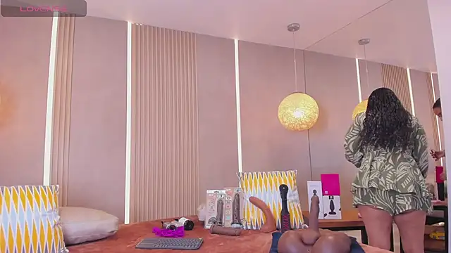 sabrina shark  online show from March 25, 1:11 am