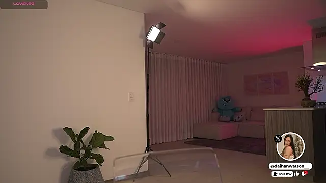 Daihanwatson  online show from February 21, 3:18 am