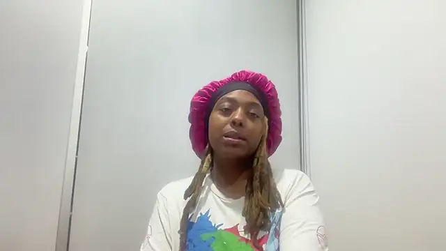 ChocolateCakeQueen online show from February 12, 4:40 am