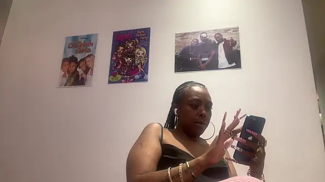 Snapshot of ChocolateCakeQueen chatting on May 23, 1:22 am ChocolateCakeQueen online show from May 23, 1:22 am