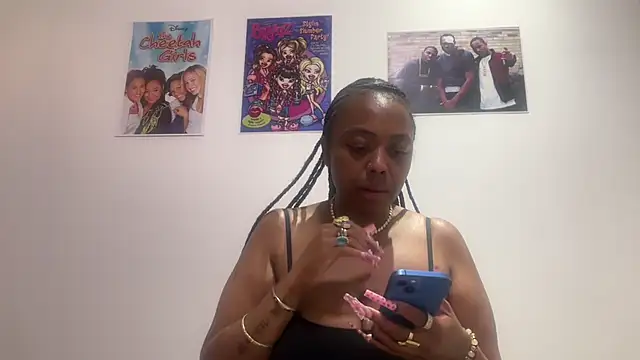 Snapshot of ChocolateCakeQueen chatting on May 26, 4:30 am ChocolateCakeQueen online show from May 26, 4:30 am