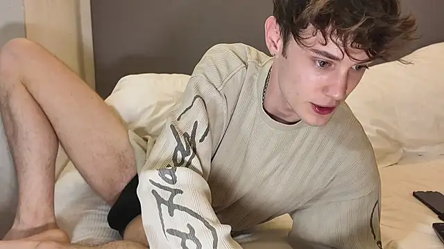 twinkyjd  online show from April 11, 9:19 pm