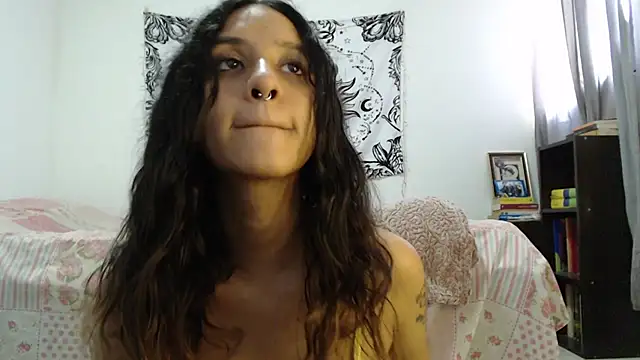 AlinaWoolf  online show from January 28, 5:00 am