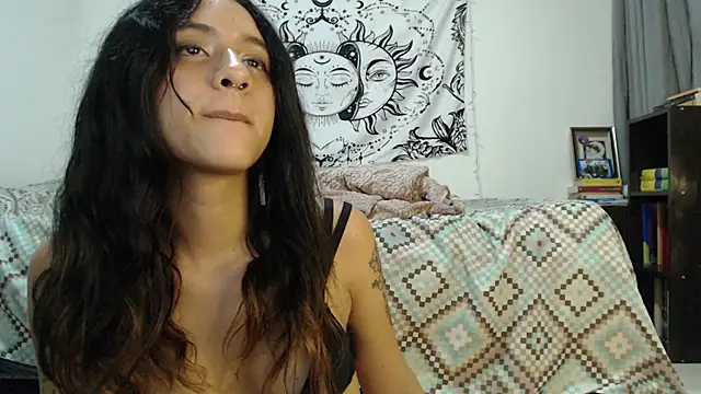 AlinaWoolf  online show from February 2, 6:48 am