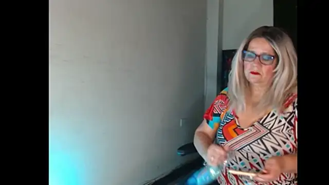 Snapshot of _samara chatting on June 20, 9:06 pm samara online show from June 20, 9:06 pm