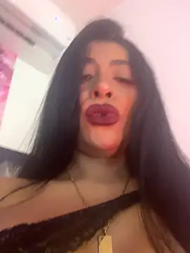 canela 10 online show from September 16, 3:07 am