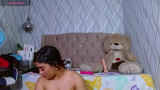 NicolleTaylor online show from February 28, 4:10 am