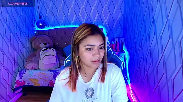 NicolleTaylor online show from October 8, 3:37 am