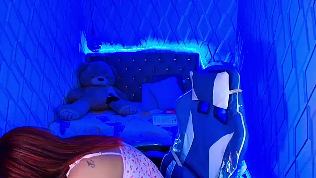 NicolleTaylor online show from November 27, 3:52 am