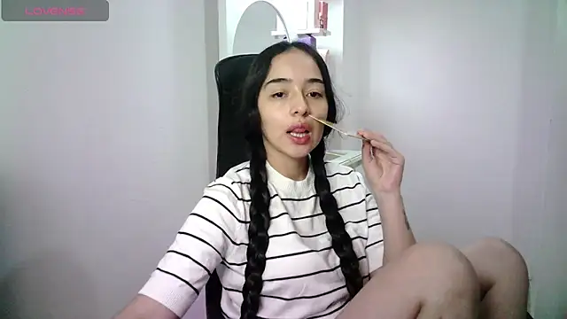 Snapshot of aineangeel chatting on June 15, 11:07 pm aineangeel online show from June 15, 11:07 pm