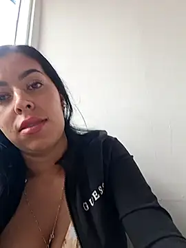 Emily Wane online show from July 16, 5:08 pm
